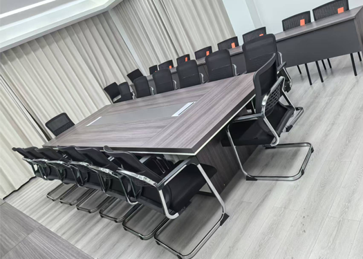 某单位会议室会议桌